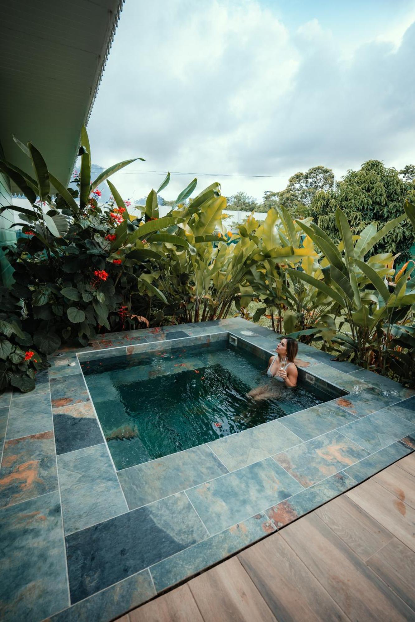 Namaitami Casa Hermosa Con Ac Y Piscina A Solo 650 Metros Del Parque Nacional Cahuita Exteriör bild